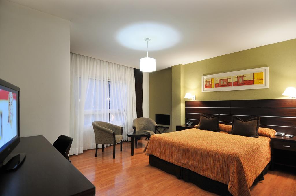 Los Sauces Hotel & Spa Villa Carlos Paz Exterior photo