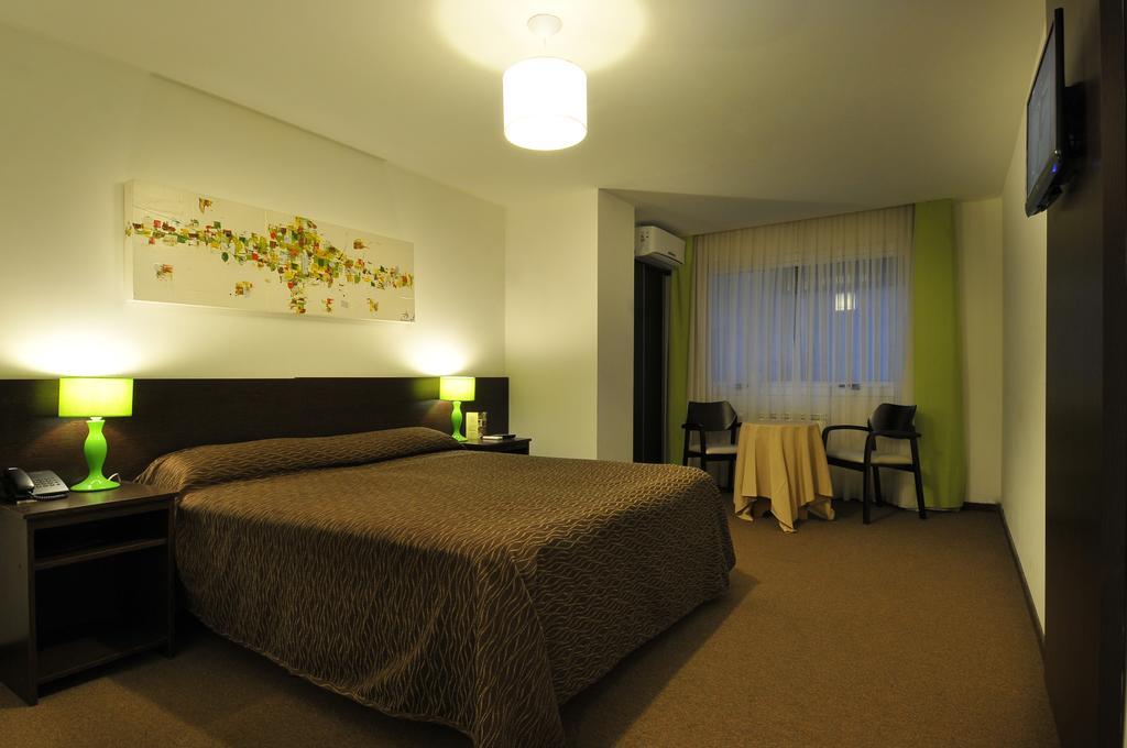Los Sauces Hotel & Spa Villa Carlos Paz Exterior photo